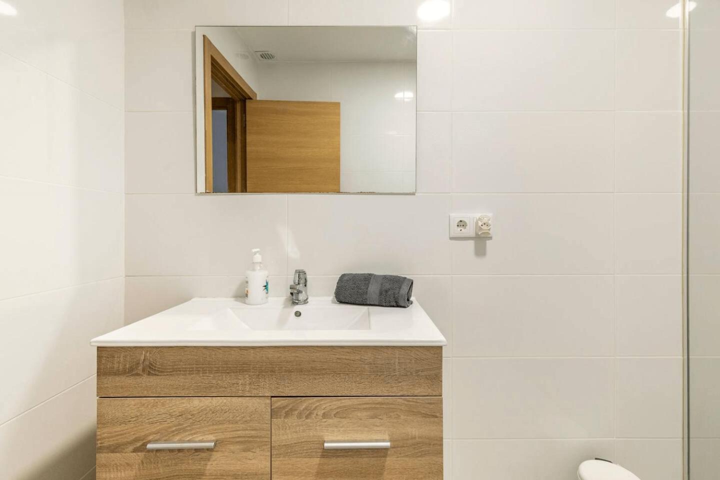 Vivienda Junto A Ruzafa - 12 Pax Y Mas Apartamento Valência Exterior foto